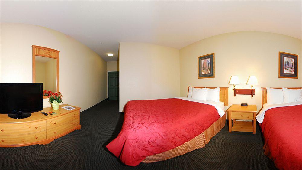 Country & By Radisson, Airport, Az 3*