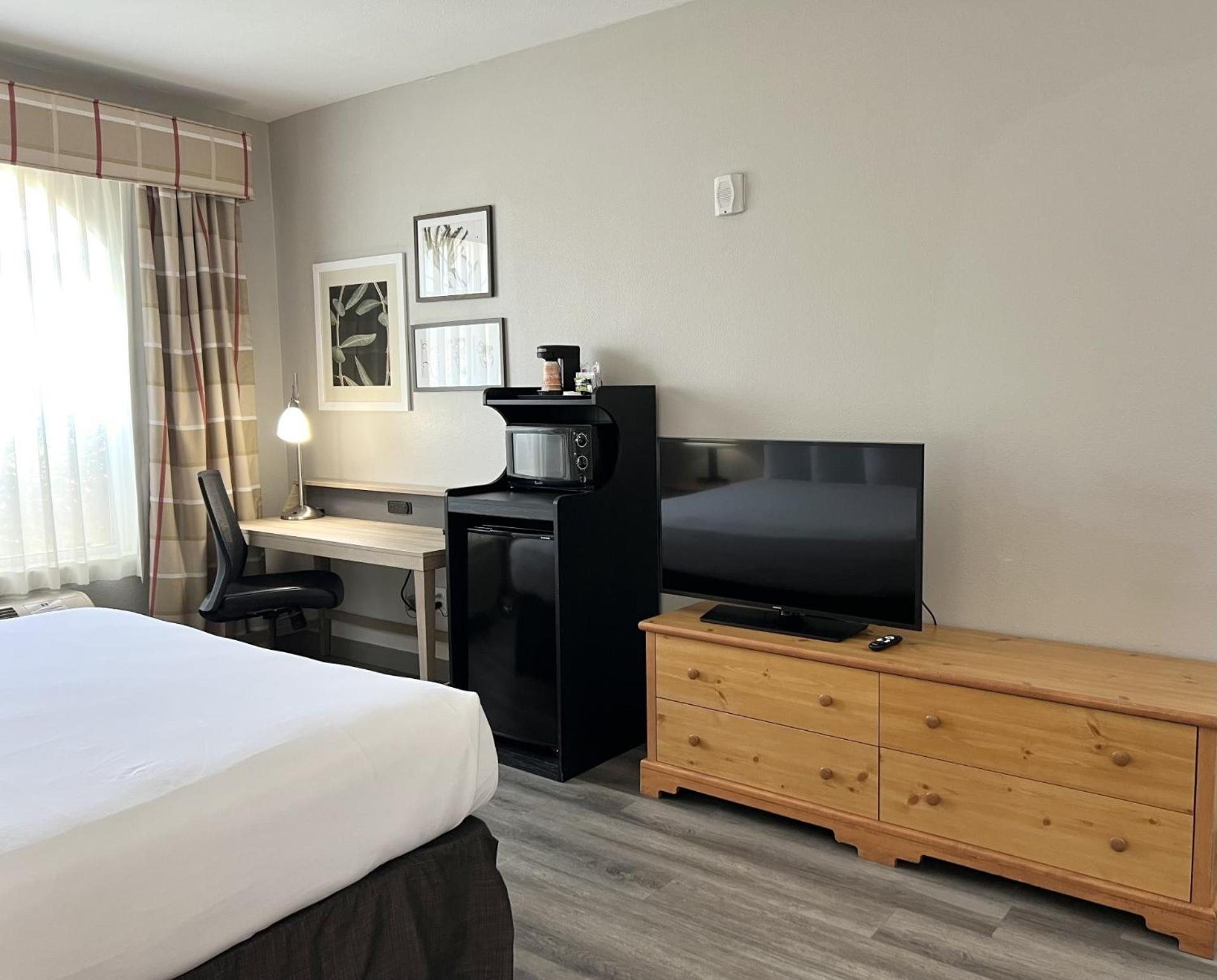 Country & By Radisson, Airport, Az 3* Tucson