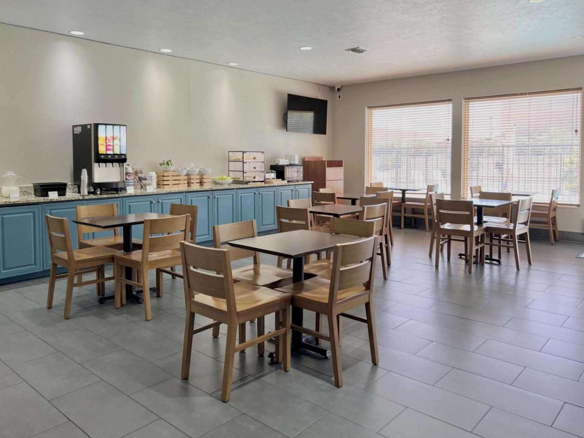 Hotel Country & By Radisson, Airport, Az