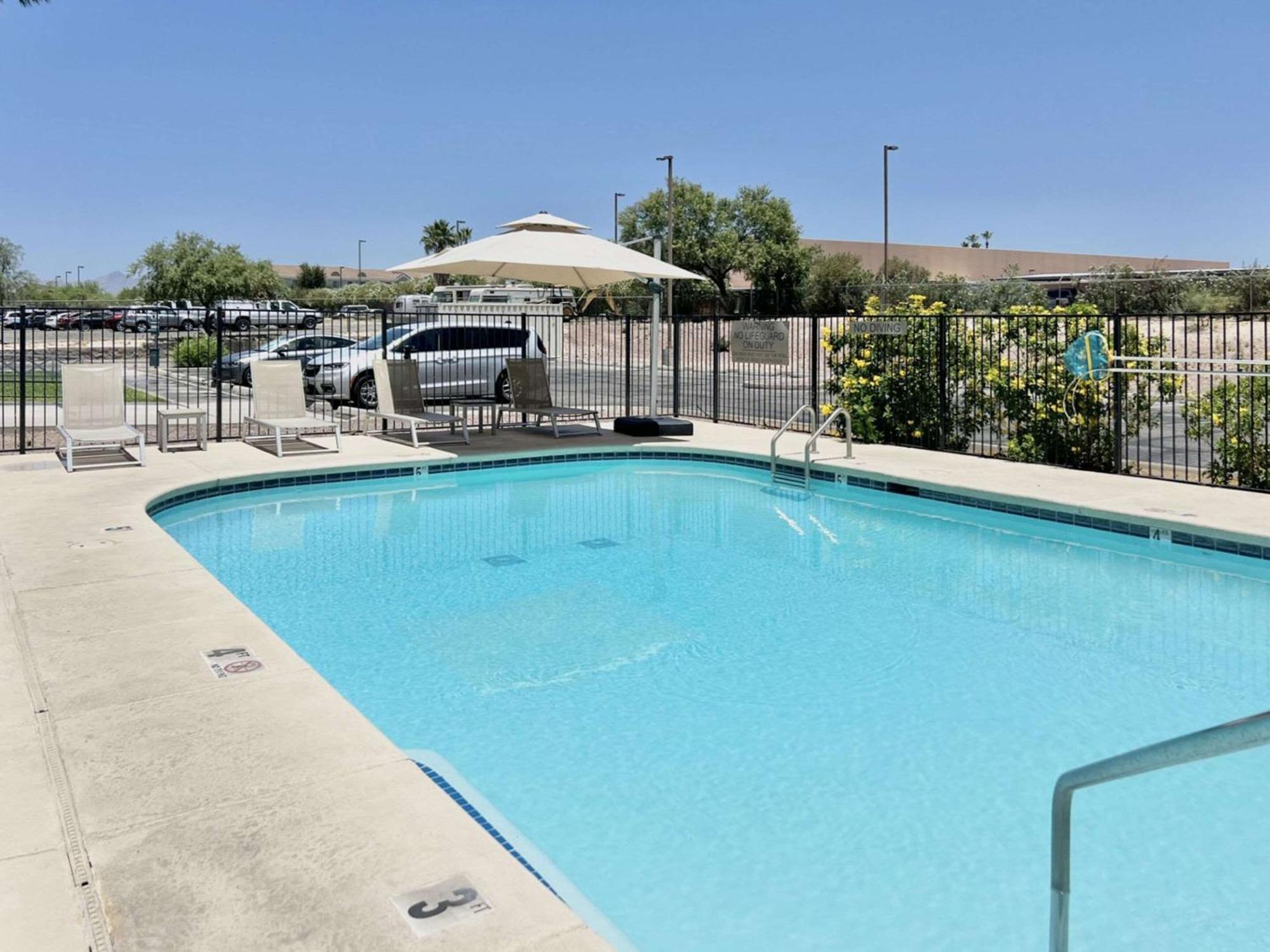 Country & By Radisson, Airport, Az Hotel 3*