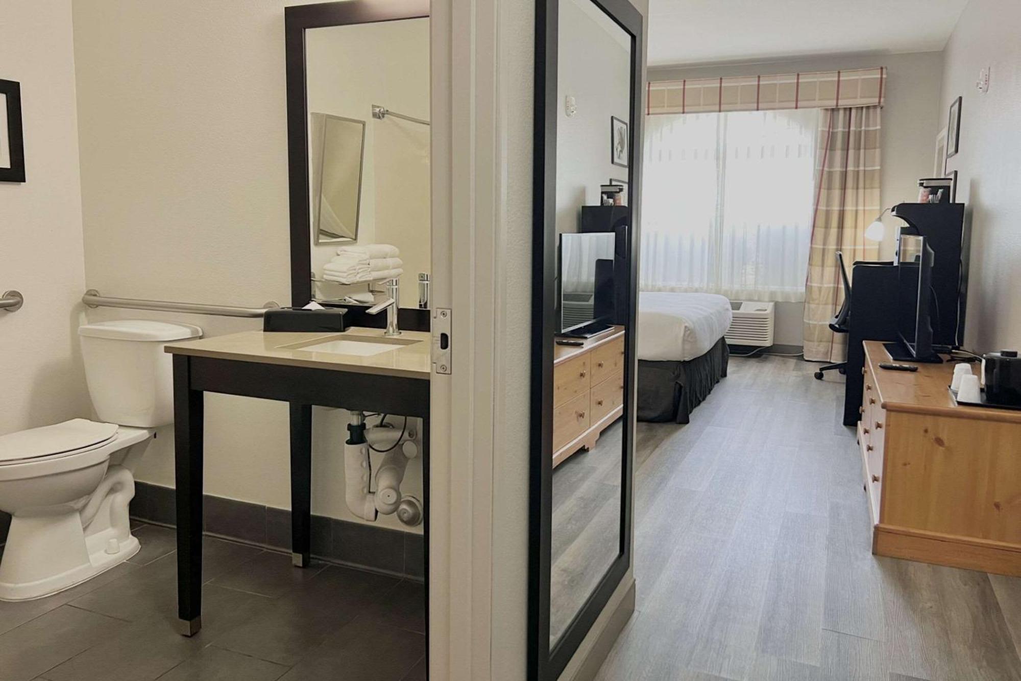 Country & By Radisson, Airport, Az Hotel Tucson