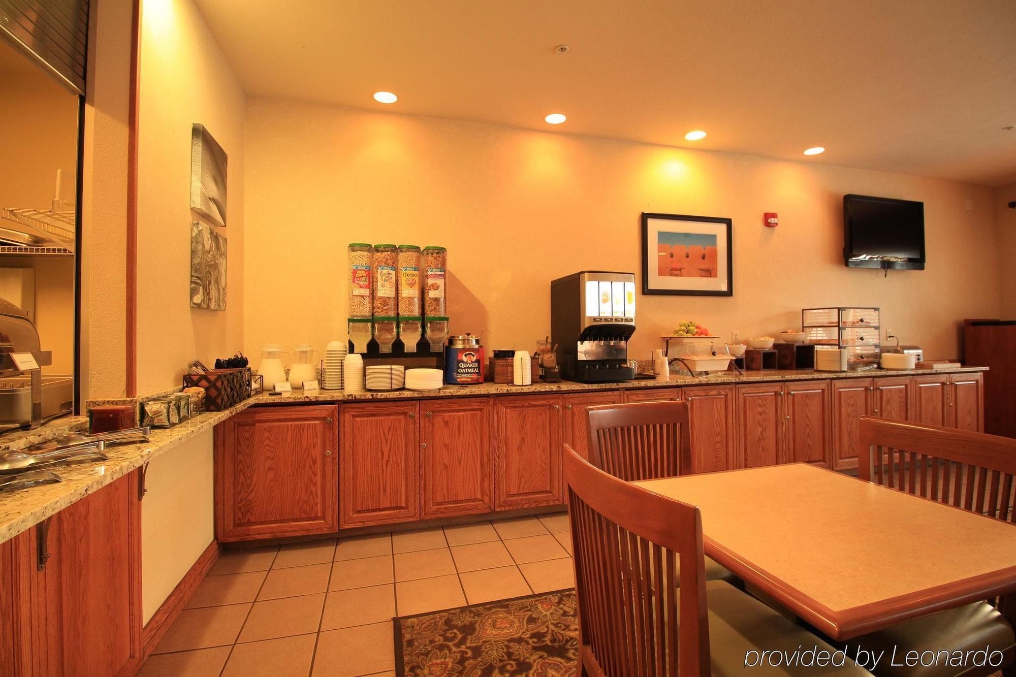 Country & By Radisson, Airport, Az 3* Tucson