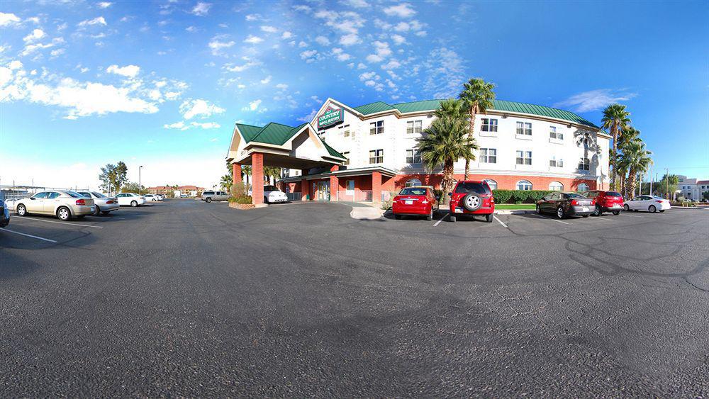 Hotel Country & By Radisson, Airport, Az 3*